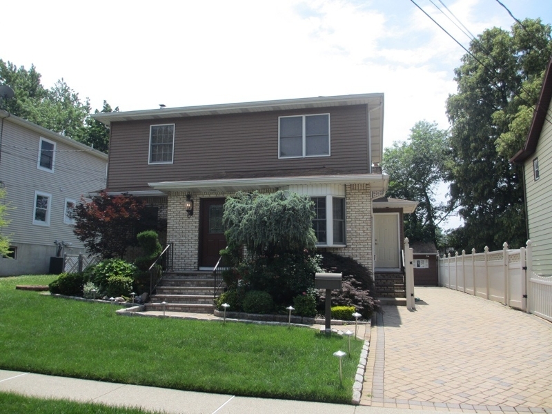 Property Photo:  264 Bell Ave  NJ 07644 