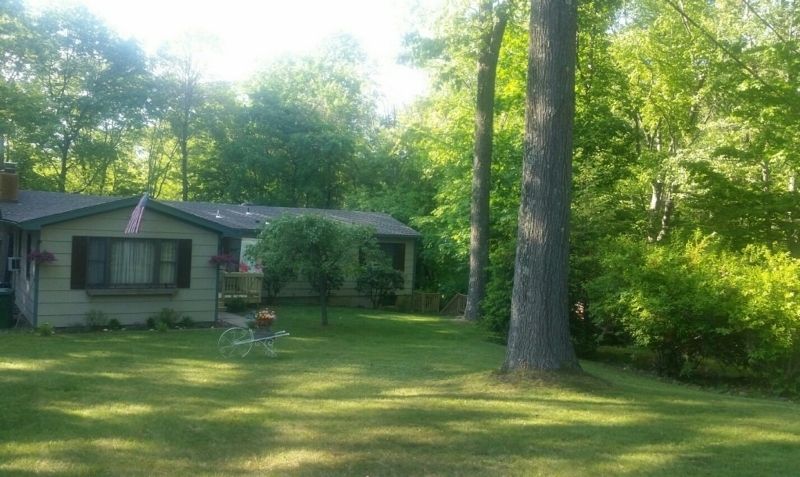 Property Photo:  18 Bunn St  NJ 07830 