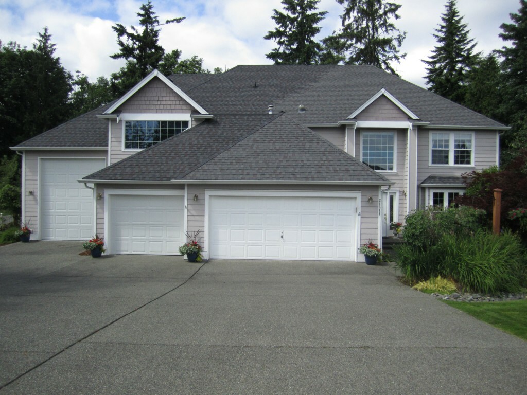 Property Photo:  21611 21st St E  WA 98391 