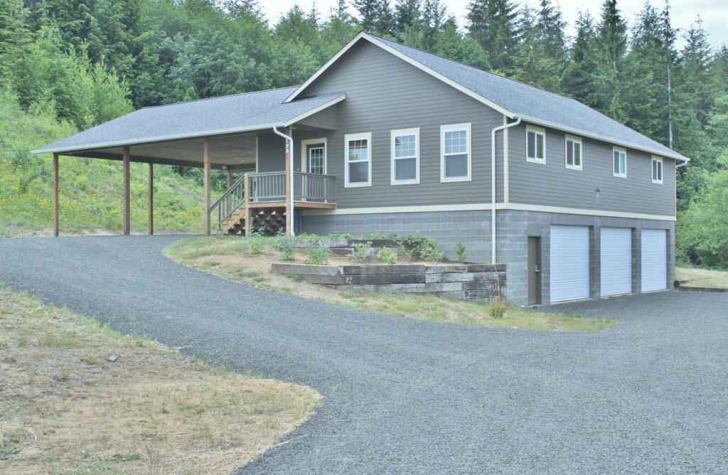 Property Photo:  733 W Satsop  WA 98563 