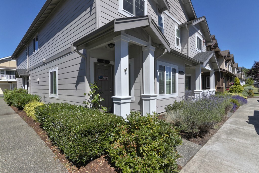 4674 Wade St 101  Bellingham WA 98226 photo
