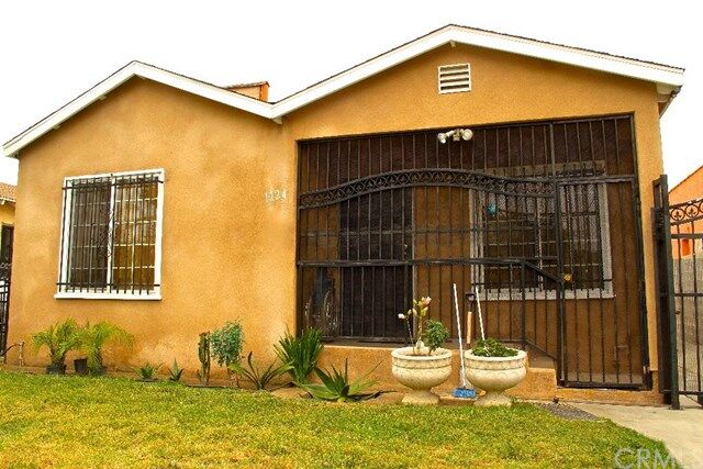 Property Photo:  1724 W 60th Street  CA 90047 