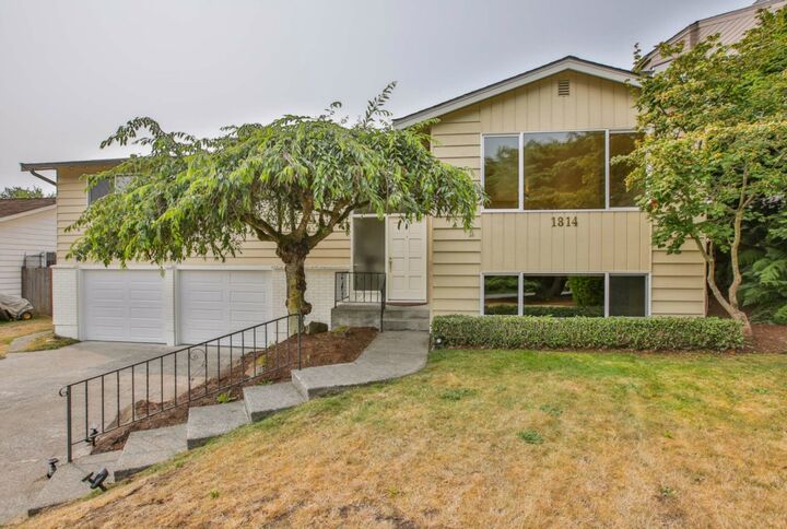 1814 Dull Place  Everett WA 98203 photo