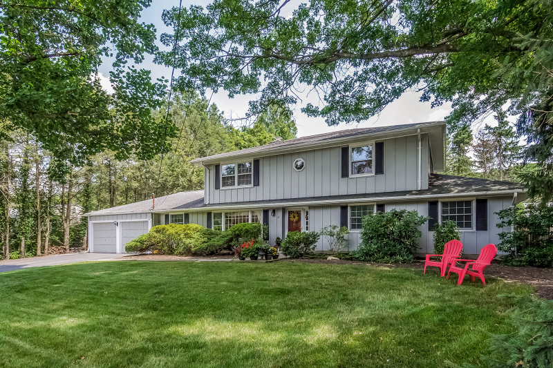 Property Photo: 27 Mac Arthur Street NJ 08829