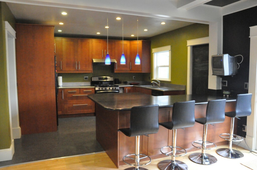 Property Photo: 418 31st Avenue WA 98122