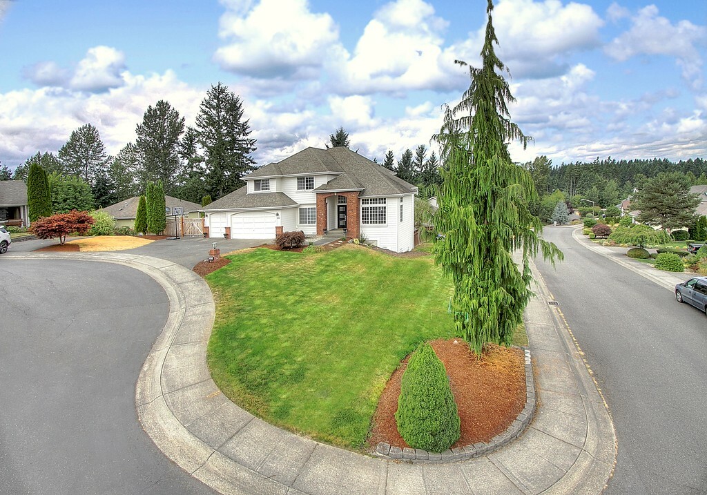Property Photo: 18810 91st St Ct E WA 98391