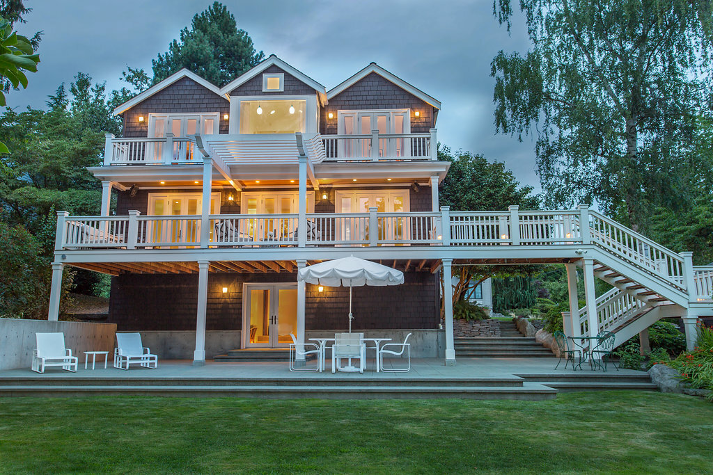 Property Photo:  9621 NE 1st St  WA 98004 
