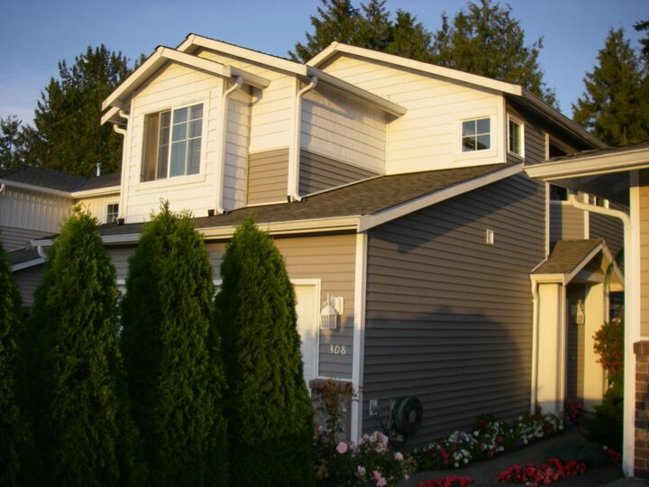 Property Photo: 308 N 23rd St WA 98273