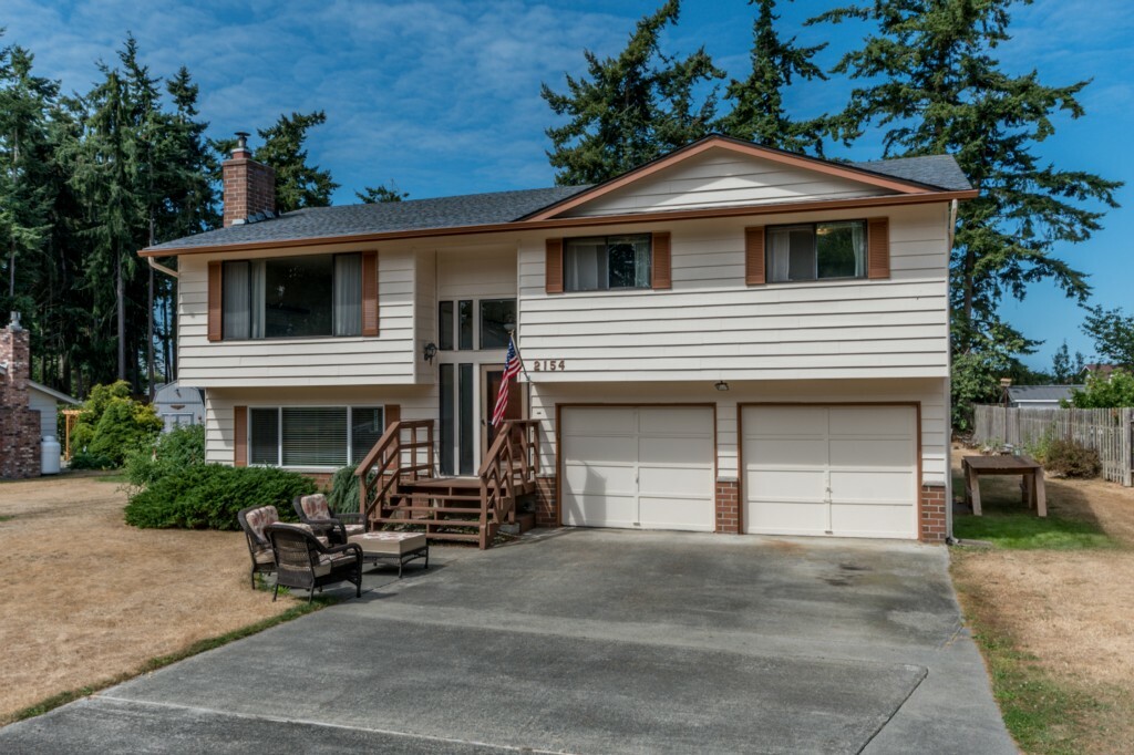 Property Photo:  2154 Crosswoods Cir  WA 98277 