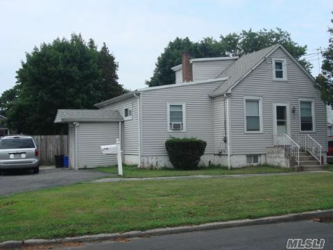 119 Arthur Avenue  West Babylon NY 11704 photo