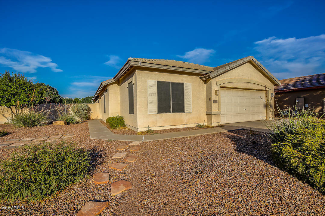 Property Photo:  4021 S Dew Drop Court  AZ 85297 