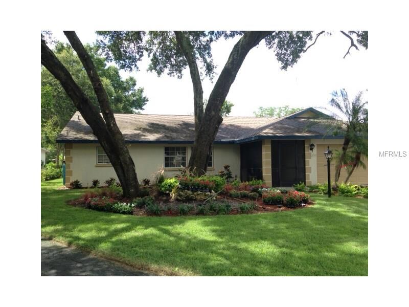 Property Photo:  4590 Hamlets Grove Drive  FL 34235 
