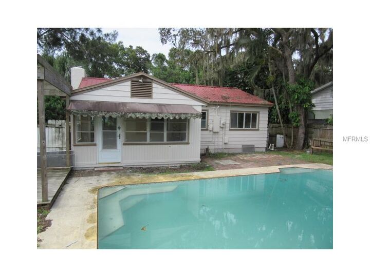 Property Photo: 6201 8th Avenue S FL 33707