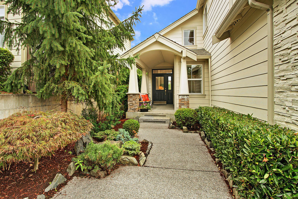 Property Photo:  1925 NE 35th Place  WA 98056 