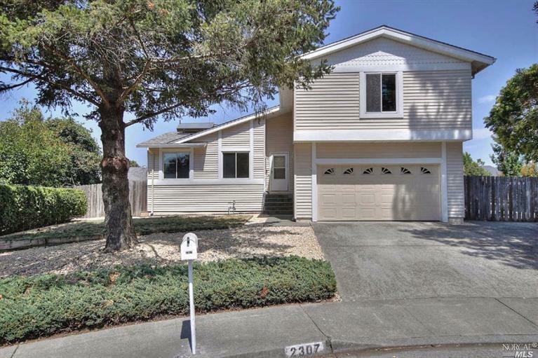 Property Photo:  2307 Maria Luz Court  CA 95401 