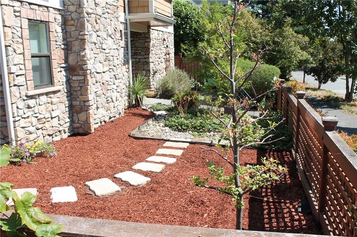 Property Photo:  4202 Linden Ave N  WA 98103 