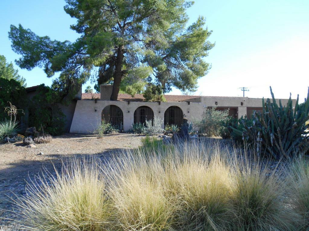 Property Photo:  417 E Lehi Road  AZ 85203 