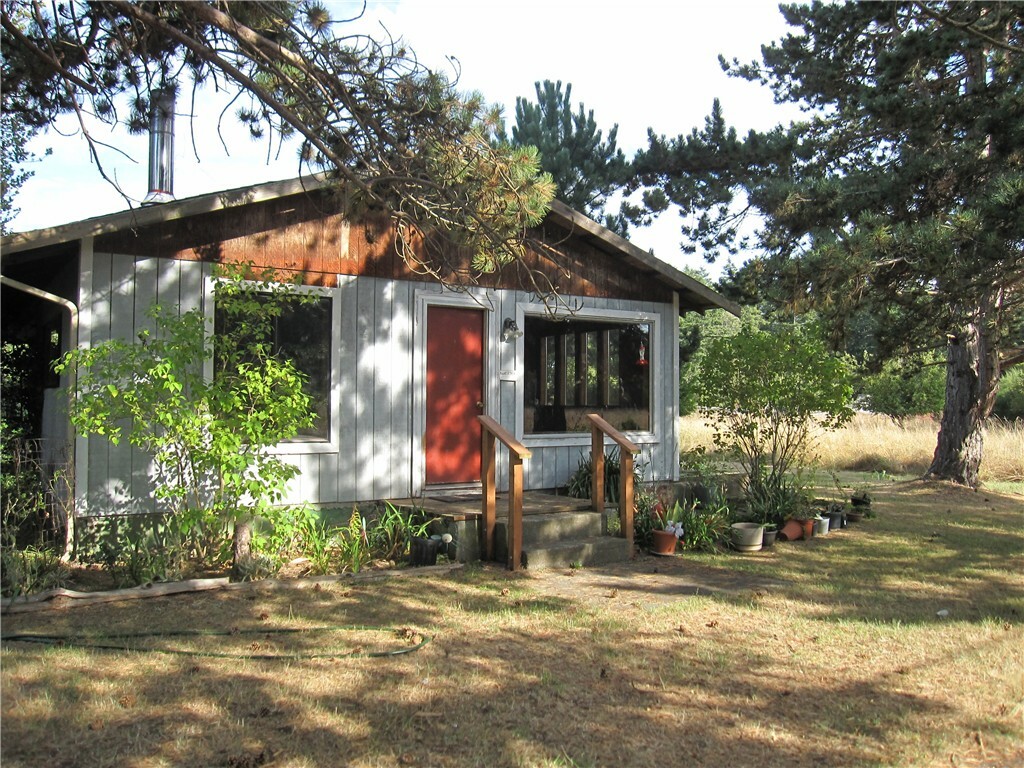 Property Photo:  660 Schwartz Rd  WA 98358 