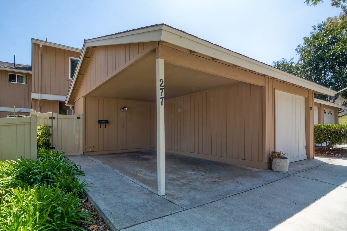 Property Photo:  277 Countrywood Lane  CA 92024 