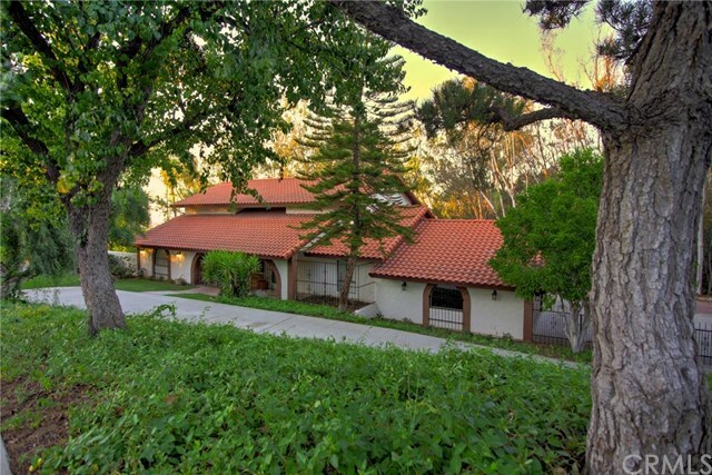Property Photo: 2161 Gainsborough Drive CA 92506