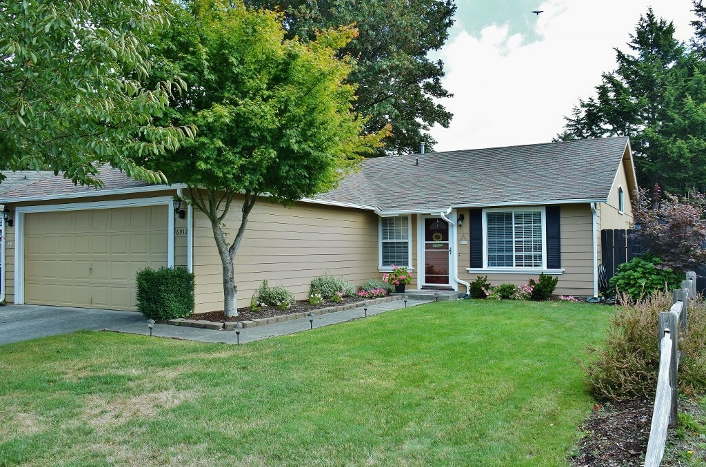 Property Photo:  6912 Troy Lane NE  WA 98311 