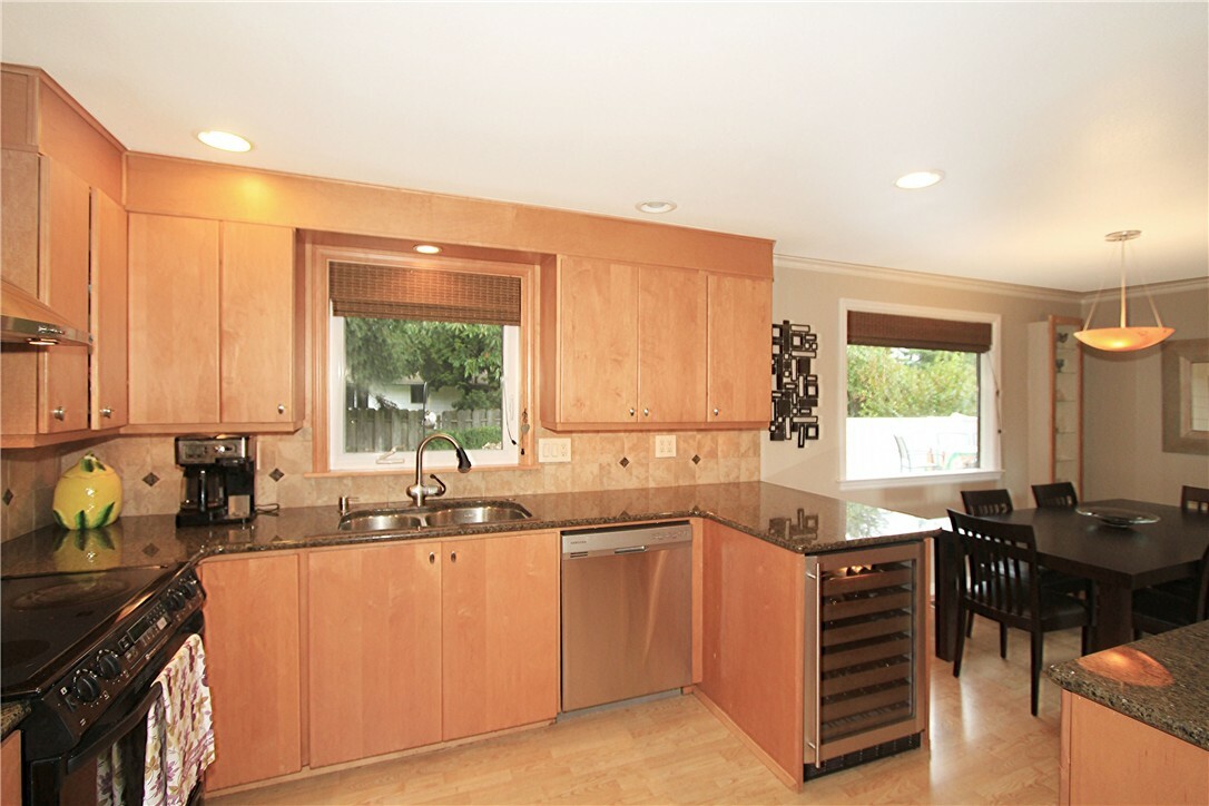 Property Photo: 3527 113th Place SE WA 98208