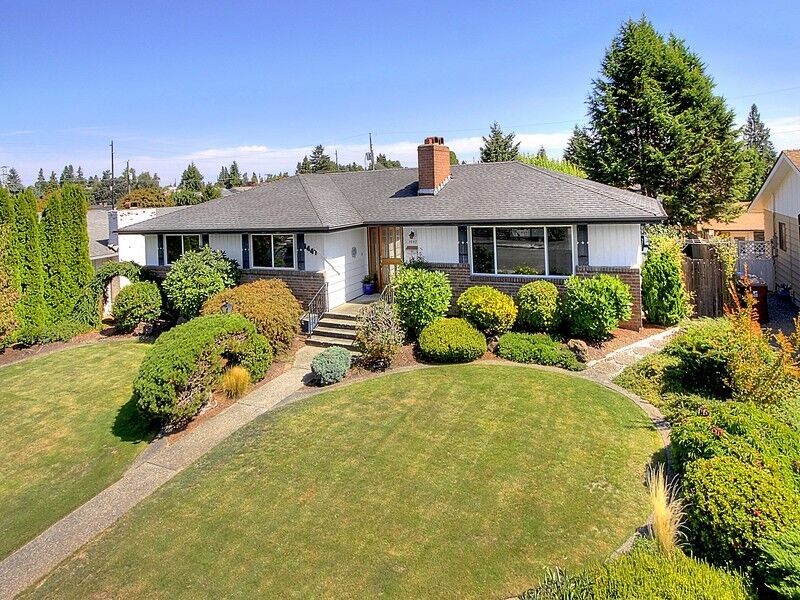 Property Photo: 1447 N Woodlawn St WA 98406