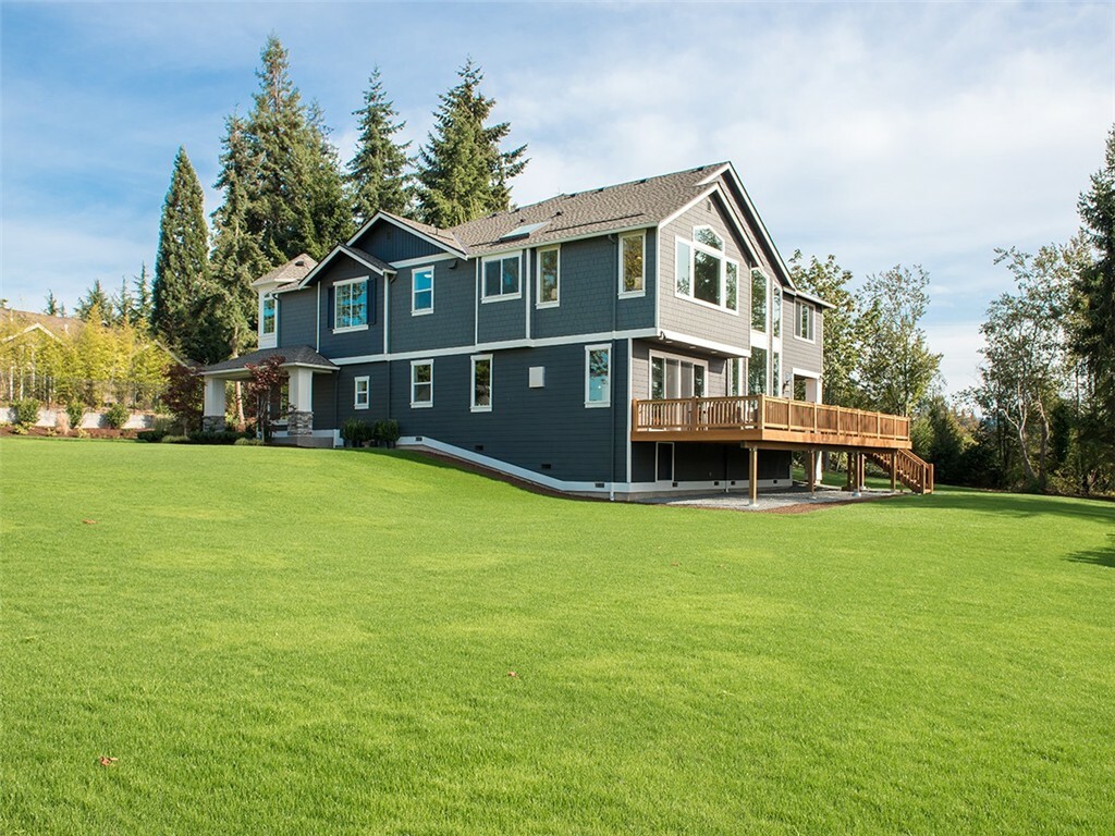 Property Photo:  13825 SE 10th St  WA 98005 