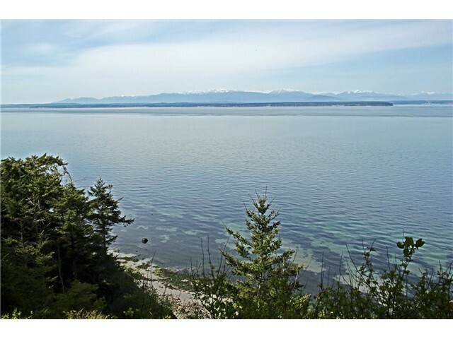 Property Photo:  345 Lake Hancock Dr  WA 98239 