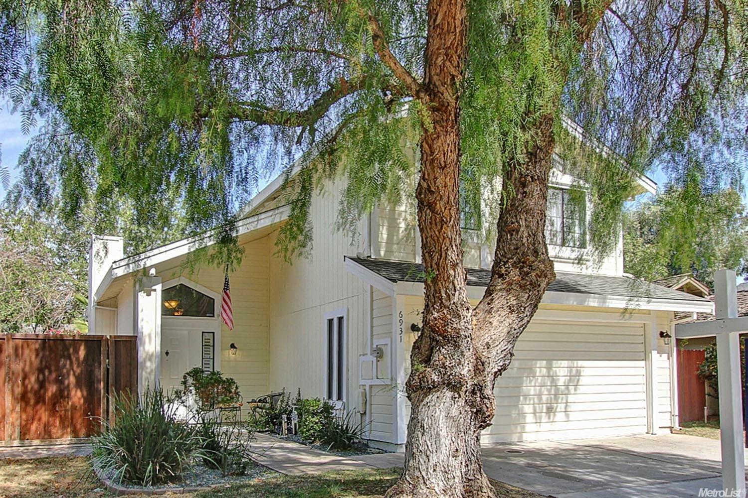 Property Photo:  6931 Springmont  CA 95758 