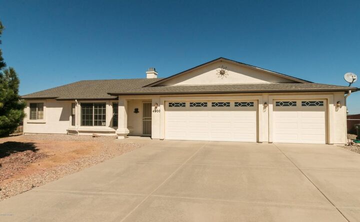 4900 N Dawn Circle  Prescott Valley AZ 86314 photo