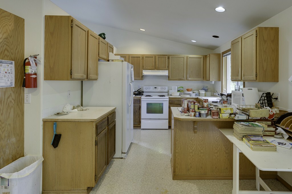 Property Photo: 19514 73rd Ave W WA 98036