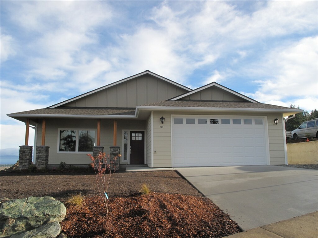 Property Photo:  31 American Eagle Dr  WA 98382 