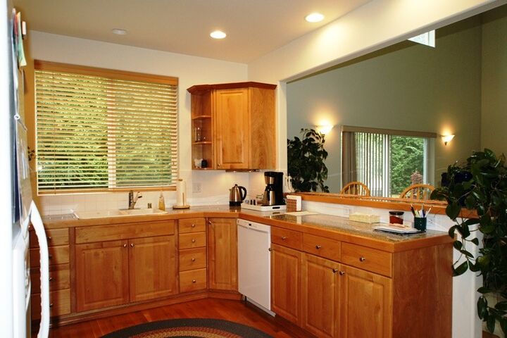 Property Photo: 4810 82nd Ave SE WA 98501