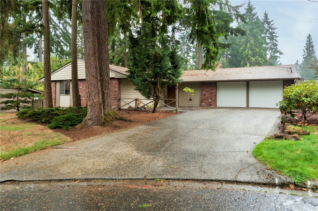 Property Photo:  13779 NE 75th Place  WA 98052 