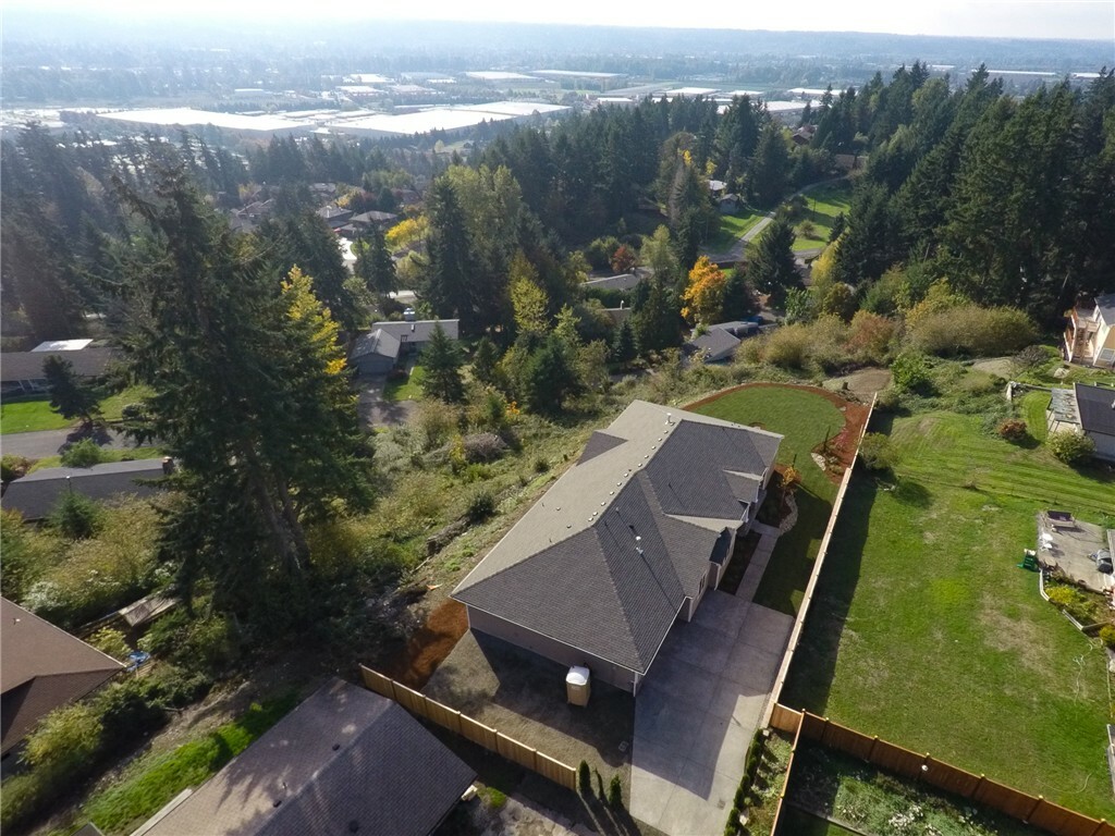 Property Photo:  4408 108th Ave E  WA 98372 