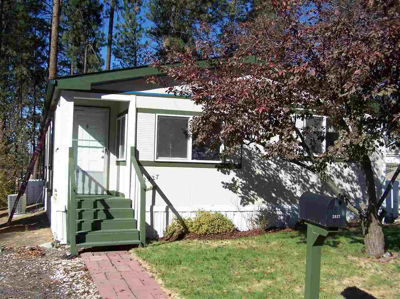 Property Photo: 2927 E Fort Sumter Ln WA 99021