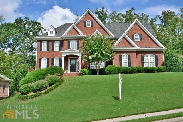 Property Photo: 4230 Old Oak Trace GA 30041