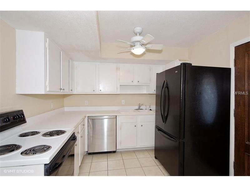 Property Photo:  134 Lago Vista Boulevard  FL 32707 