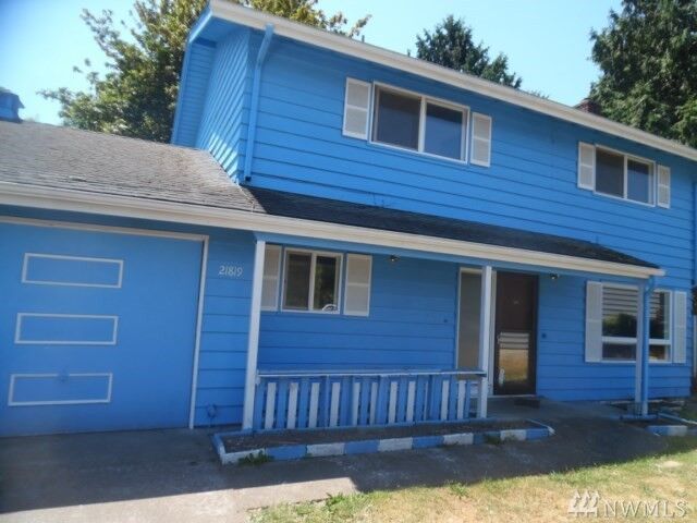 Property Photo: 21819 12 Avenue S WA 98198