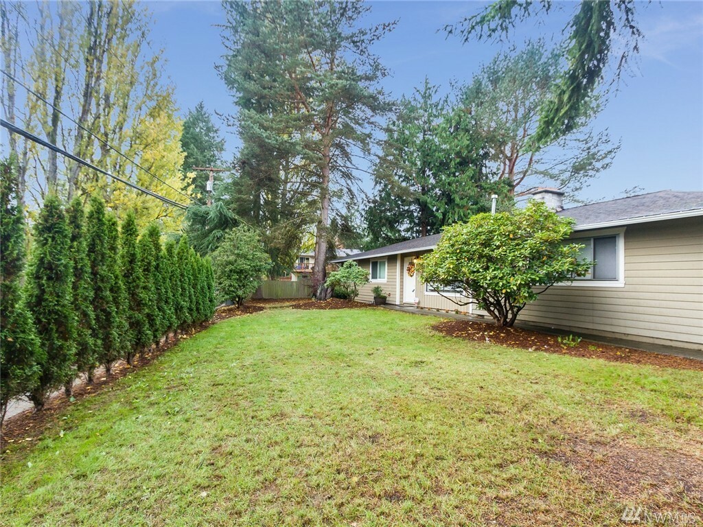 Property Photo:  8202 NE 141st St  WA 98034 