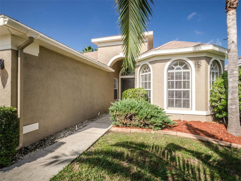 Property Photo:  2607 Jays Nest Lane  FL 34691 