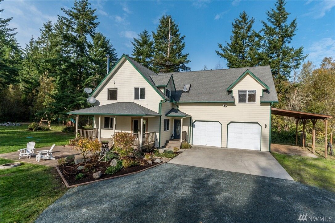 Property Photo:  971 Tanner Rd  WA 98277 