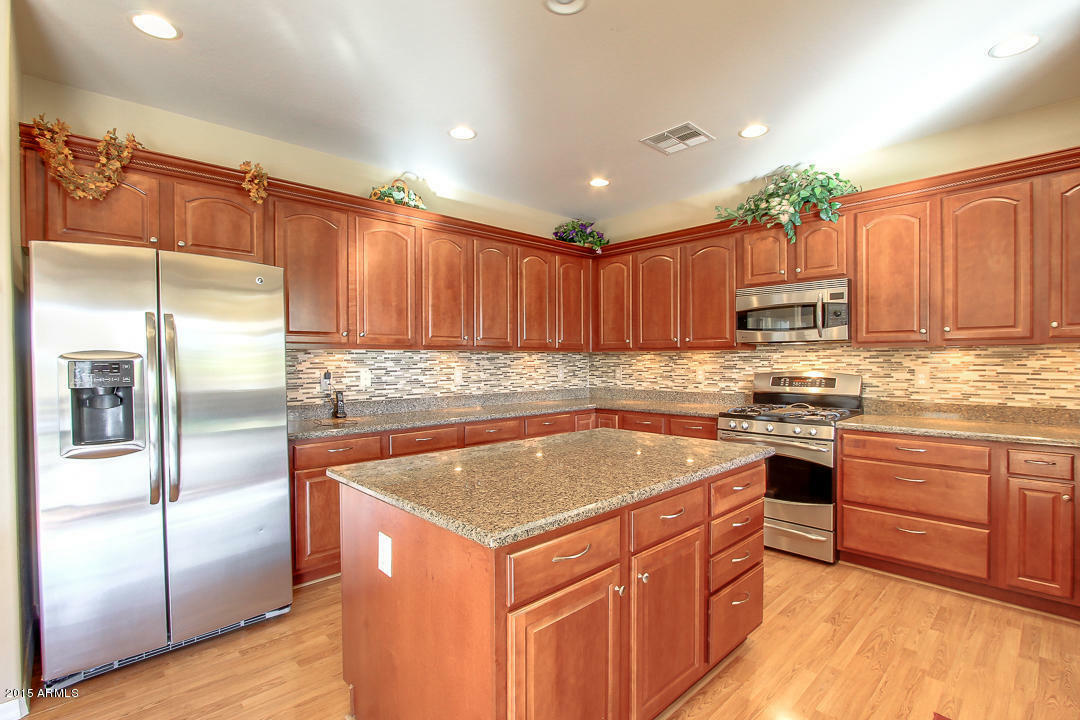 Property Photo:  1527 W Swan Place  AZ 85286 