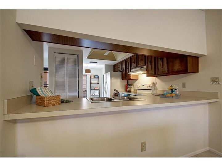 Property Photo:  4790 Brittany Drive S 5  FL 33715 