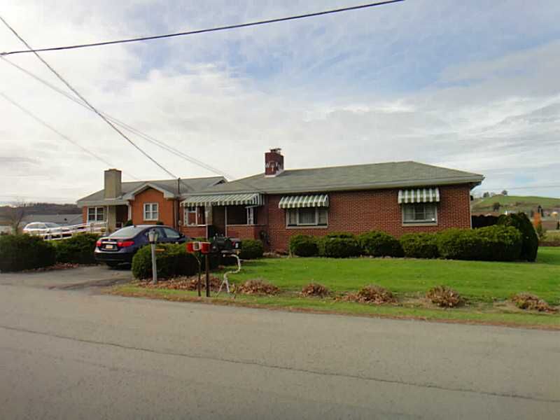 Property Photo:  812 Ridge Blvd  PA 15425 