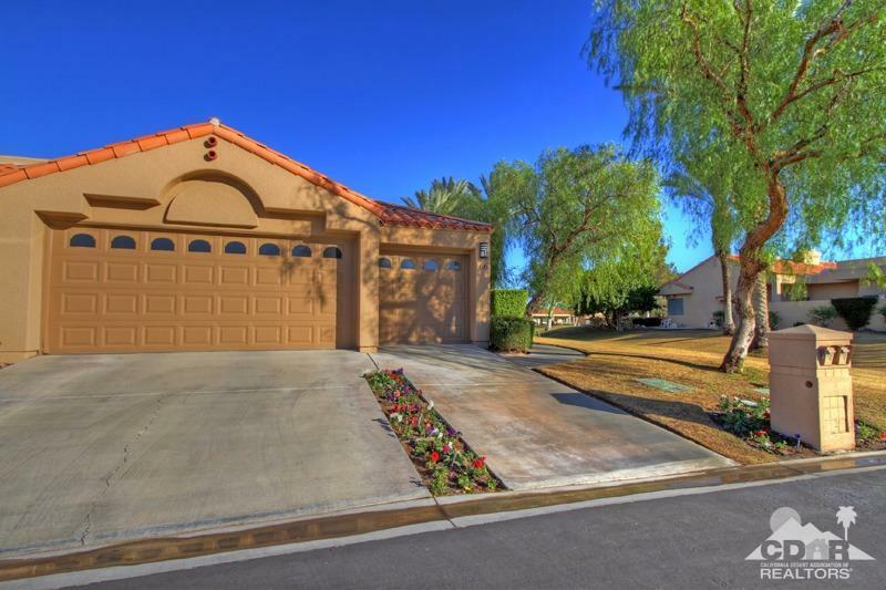 Property Photo:  66 Oak Tree Drive  CA 92270 