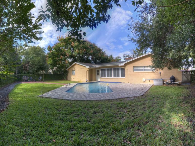 Property Photo:  2406 Summerfield Road  FL 32792 