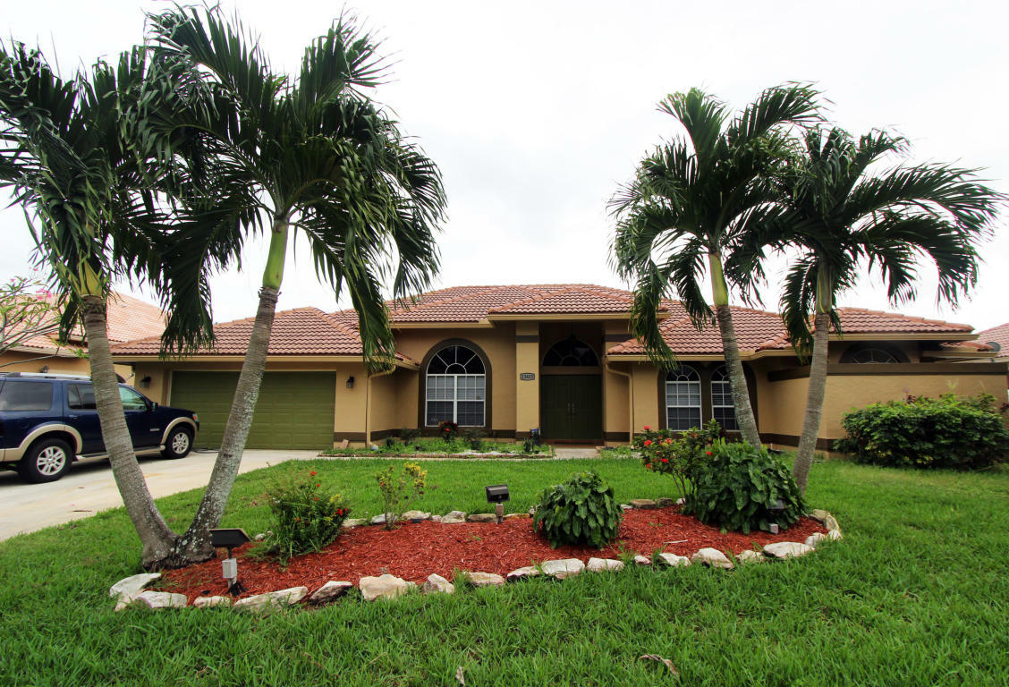 Property Photo:  13653 Folkestone Court  FL 33414 