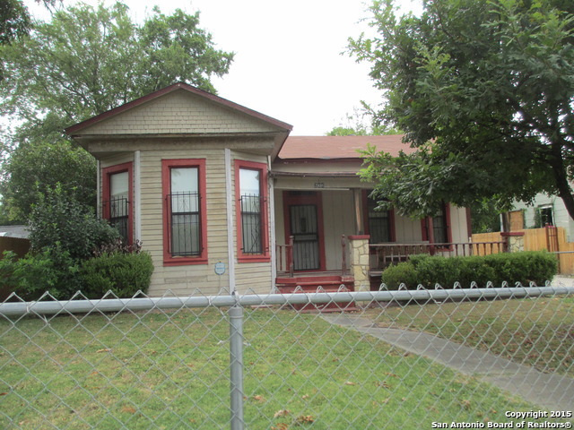 Property Photo:  206 N Josephine Tobin  TX 78201 